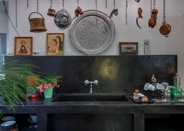 Alma Libre Syros Ermoupoli